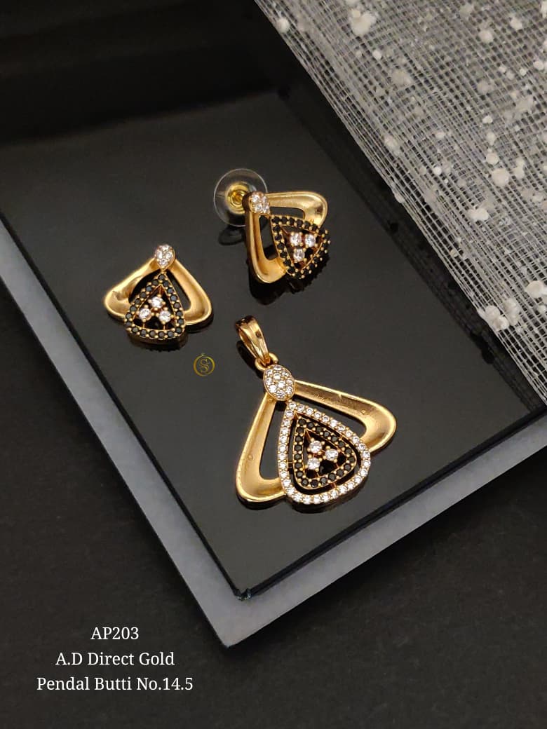 Premium Quality Imitation Jewellery AD Chain Pendant Set WOC001