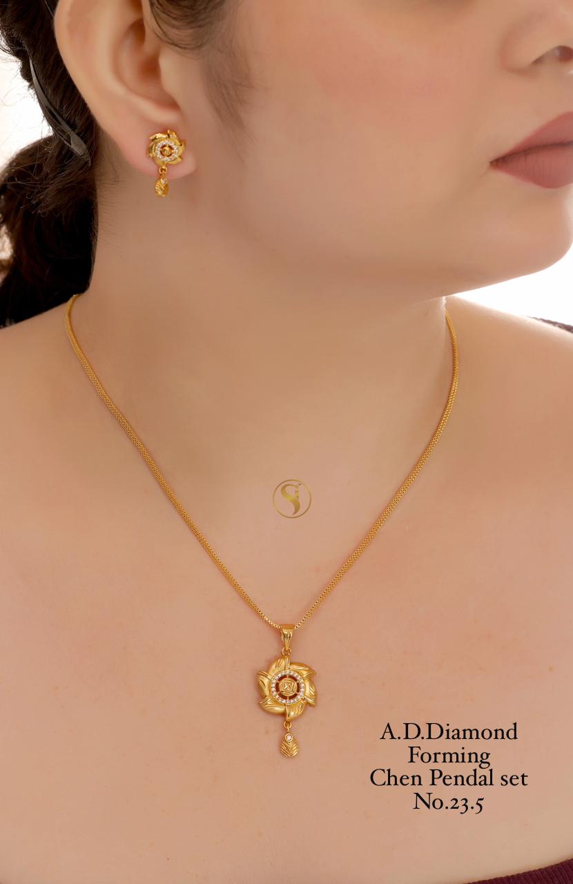 Premium Quality Imitation Jewellery AD Chain Pendant Set Style030