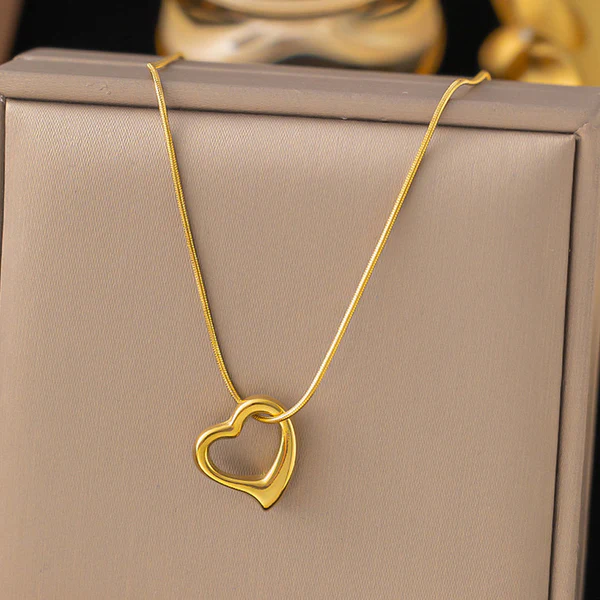Gold-Plated Anti Tarnish Heart Themed Cross Chain Pendant
