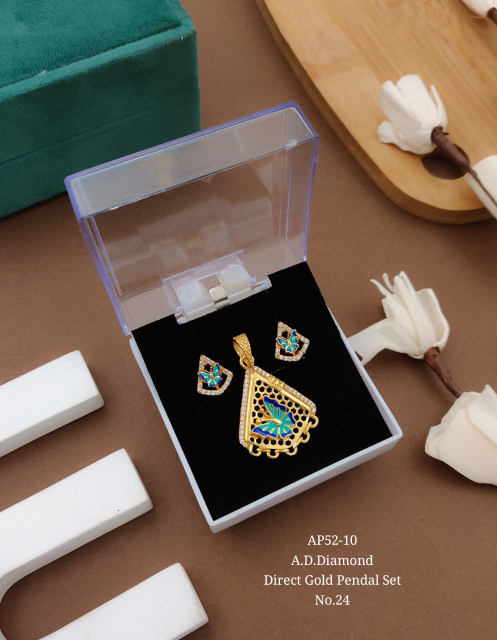 Premium Quality Imitation Jewellery AD Pendant Set PDS04