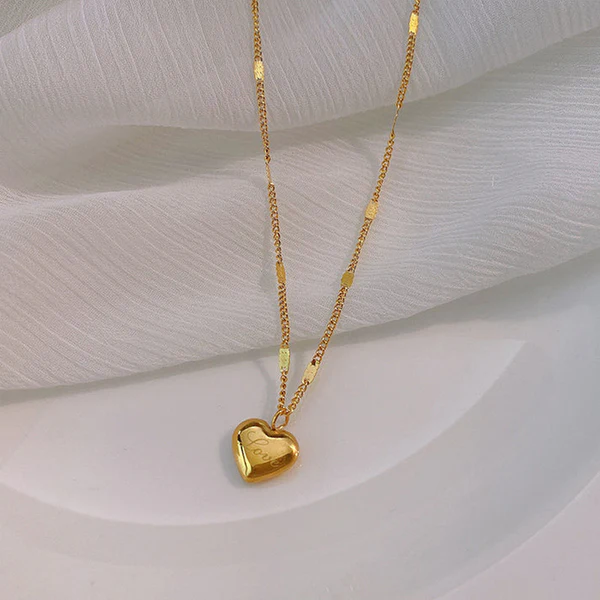Gold Plated Stainless Steel Anti Tarnish Heart Themed Pendant