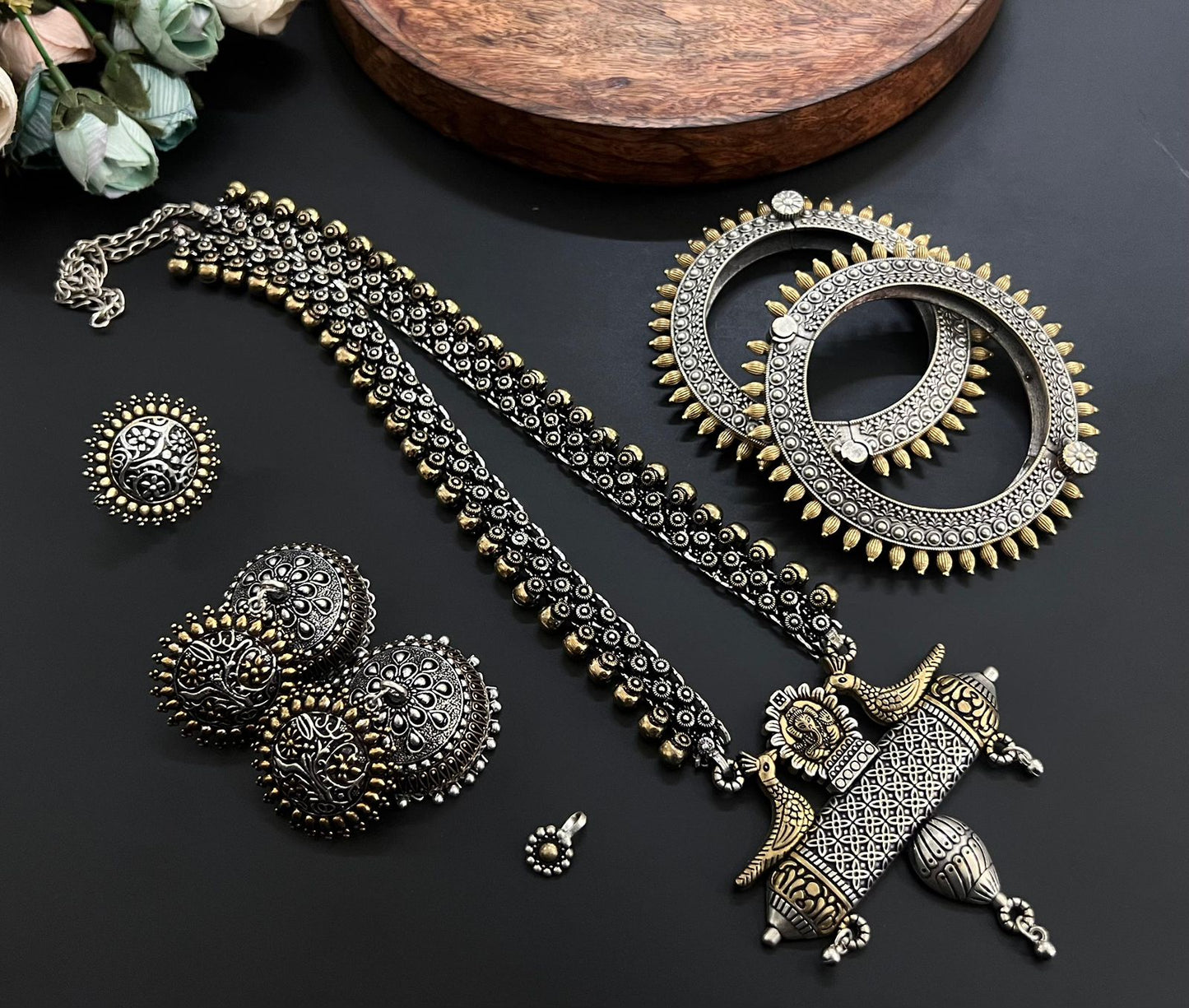 Premium Quality  Imitation Jewelry Long Chain Dual Tone Pendant Set Style-1