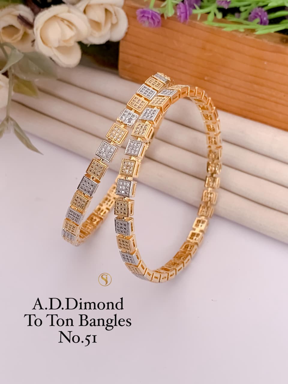 Premium Quality Gold Plated Imitation Jewelry CZ AD Designer Bangle Style001