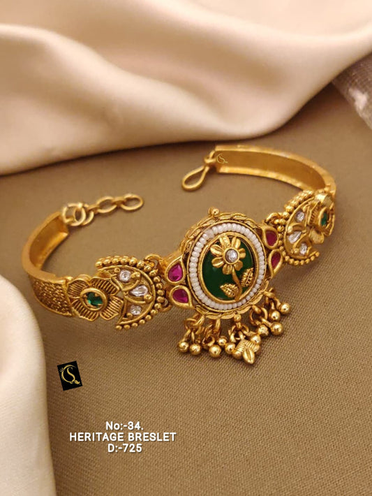 Premium Quality Imitation Jewellery Gold Plated Bracelet GBR002