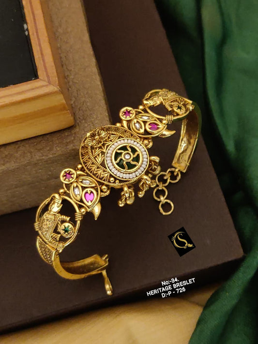 Premium Quality Imitation Jewellery Gold Plated Bracelet GBR003