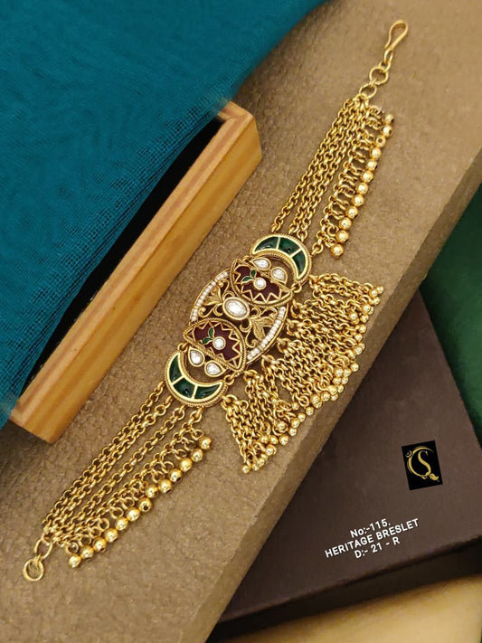 Premium Quality Imitation Jewellery Gold Plated Bracelet GBR008