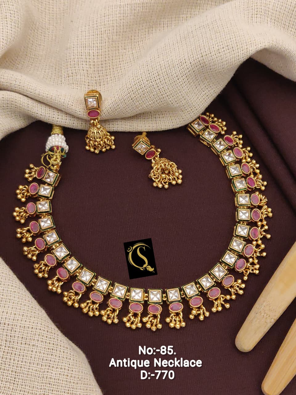 Premium Quality Imitation Jewellery Antique Necklace ATN06
